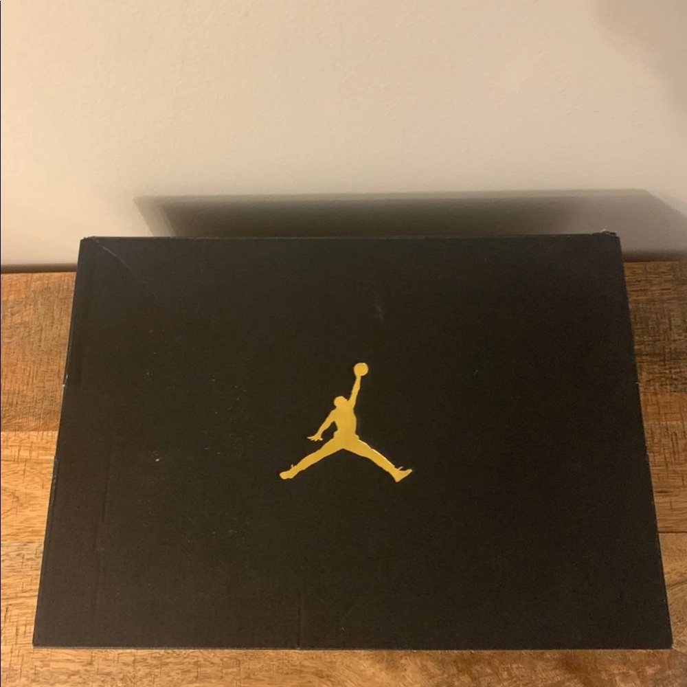 NIKE Air Jordan 1 Low - Picture 7 of 7